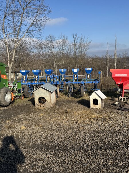 Licitatie publica Tractor Steyr CVT 6166 si accesorii